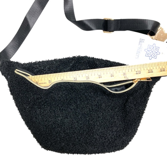 bag black waist crossbody vegan sherpa wool BLUE WATERS gold tone hardware NWT - Picture 10 of 16